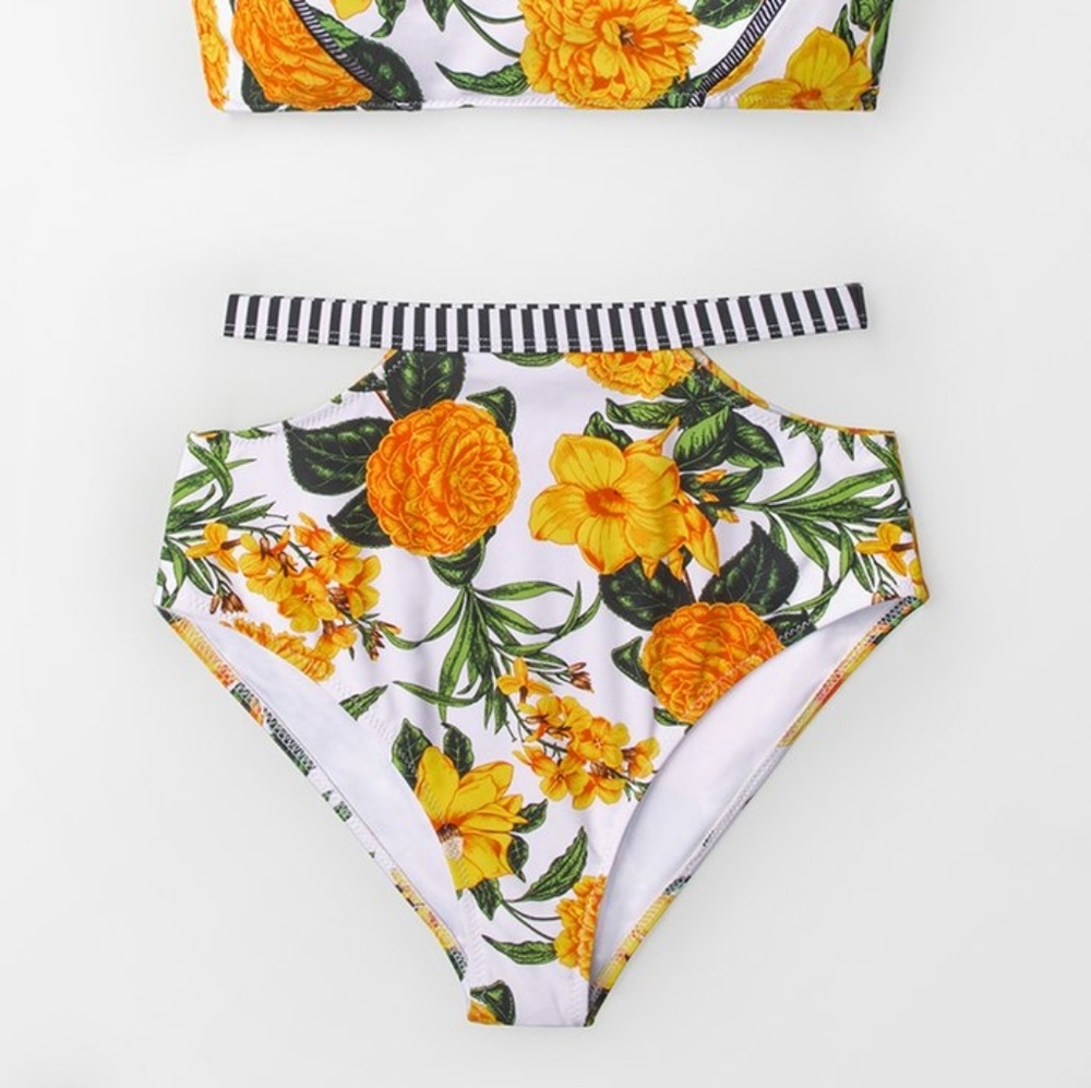 Floral Paradise High-Waisted Bikini - Picture 4 of 4
